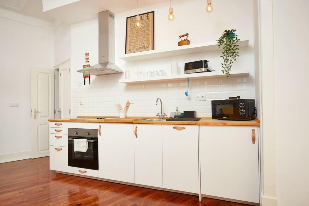 Charming One Bedroom Flat リスボン エクステリア 写真