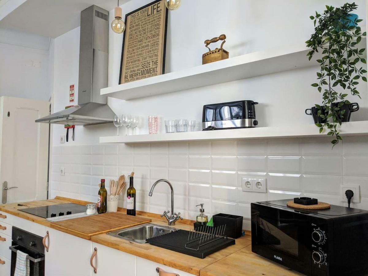 Charming One Bedroom Flat リスボン エクステリア 写真