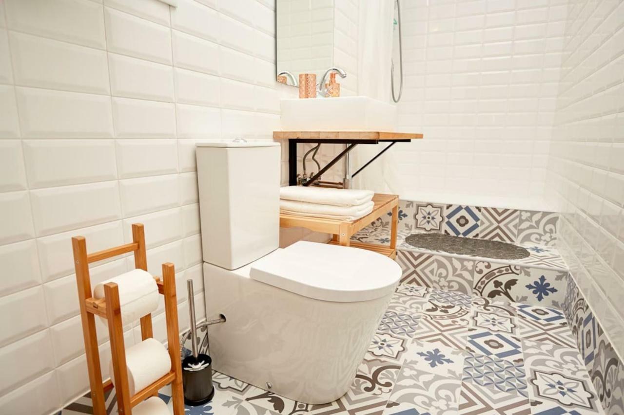 Charming One Bedroom Flat リスボン エクステリア 写真